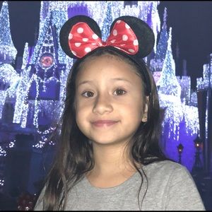 Meet your Posher, Camila